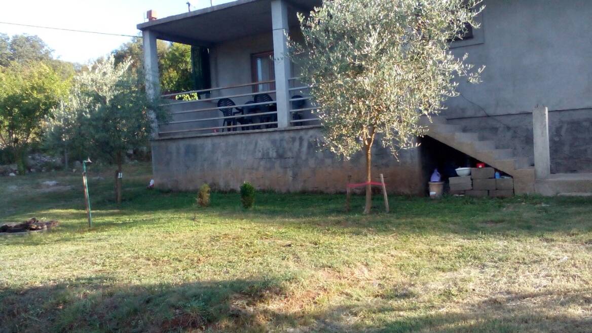 Velja Paprat bb, Danilovgrad