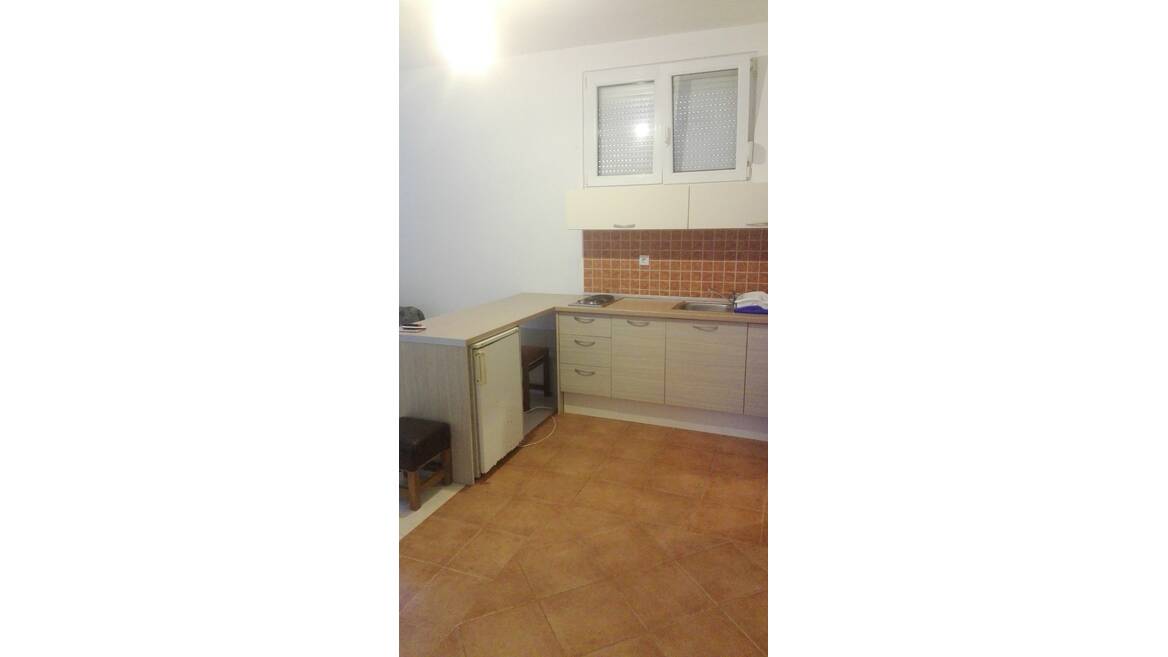 Dr.Milutina Kazica 28, Podgorica