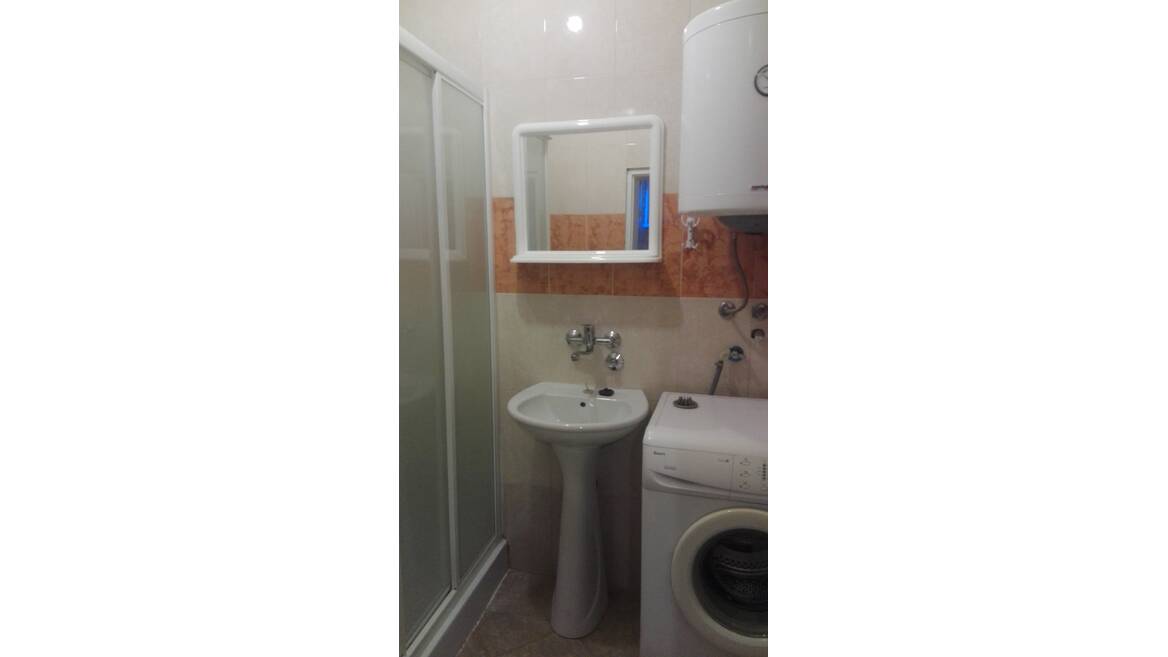Dr.Milutina Kazica 28, Podgorica