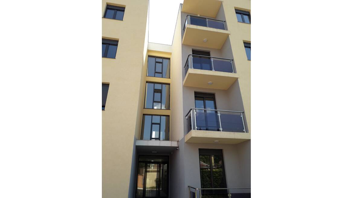 Nikole Tesle, Podgorica