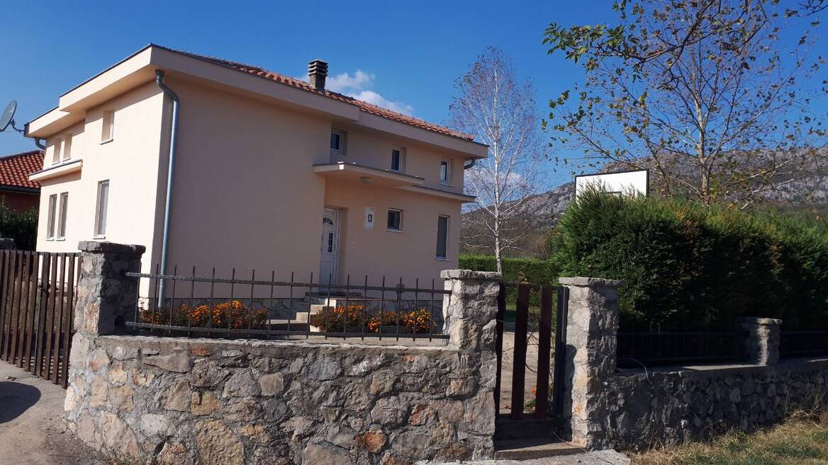 Rogami, Podgorica