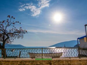 Apartman na plaži u Herceg Novom, Herceg Novi