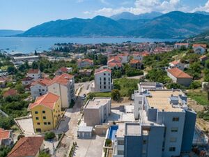 Pod Kuk, Tivat