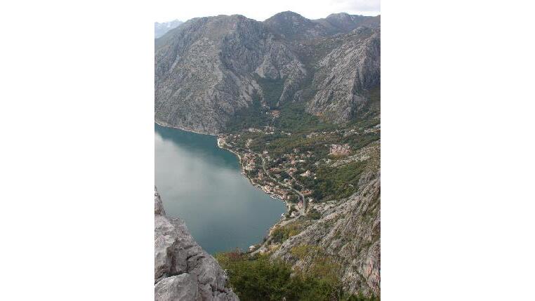 Orahovac bb, Kotor