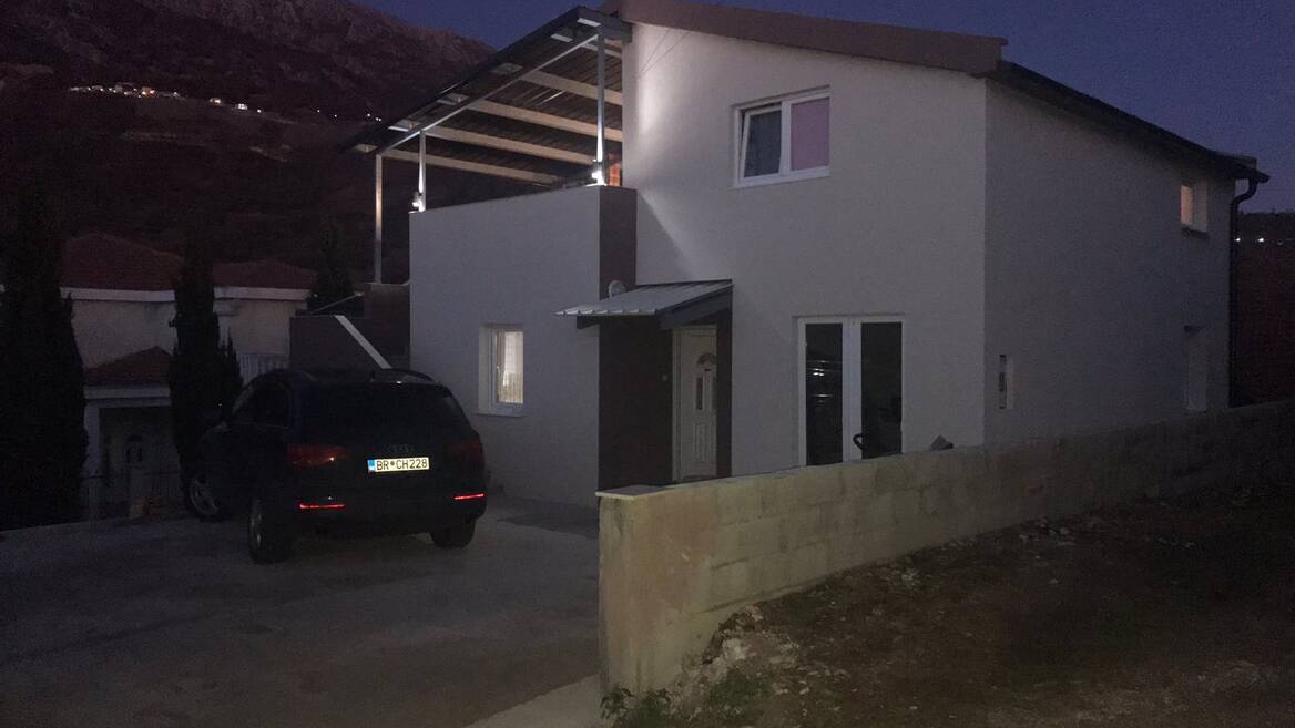 Dobre vode, Bar