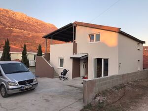 Dobre vode, Bar