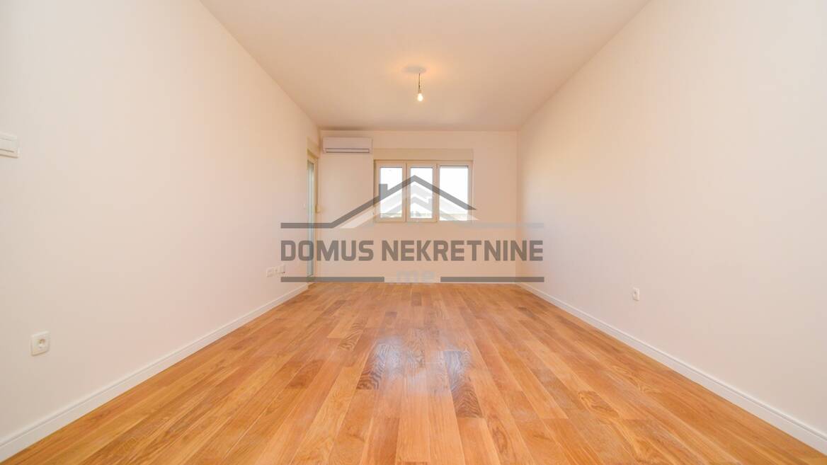 Central Point, Podgorica