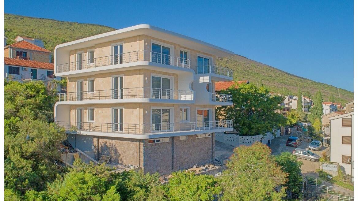 Krasici, Tivat