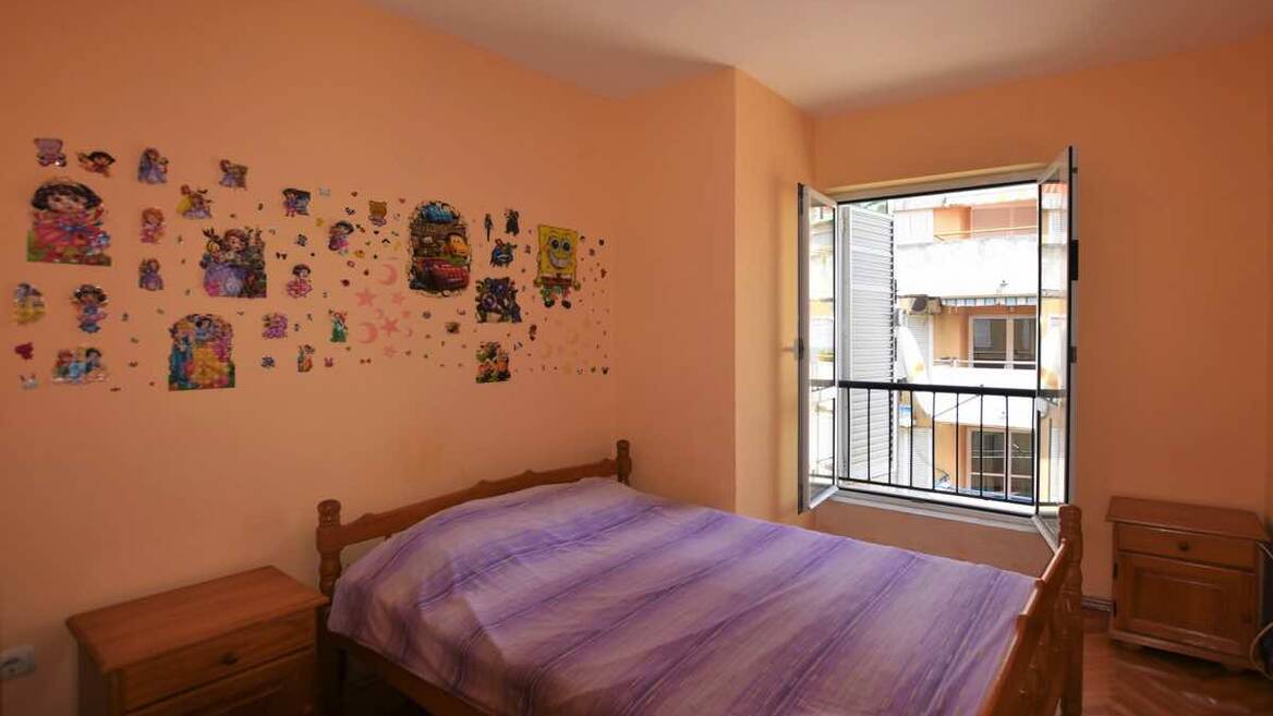 Bulevar Revolucije bb, kula A, Budva