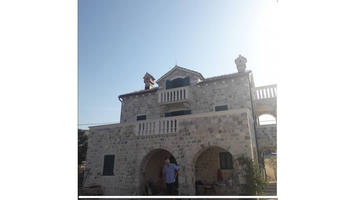 Rt  Veslo, Herceg Novi