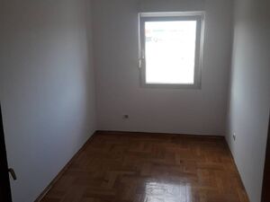 Veljka Vlahovica 5, Podgorica