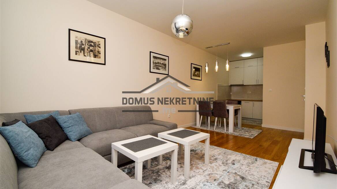 Central Point, Podgorica