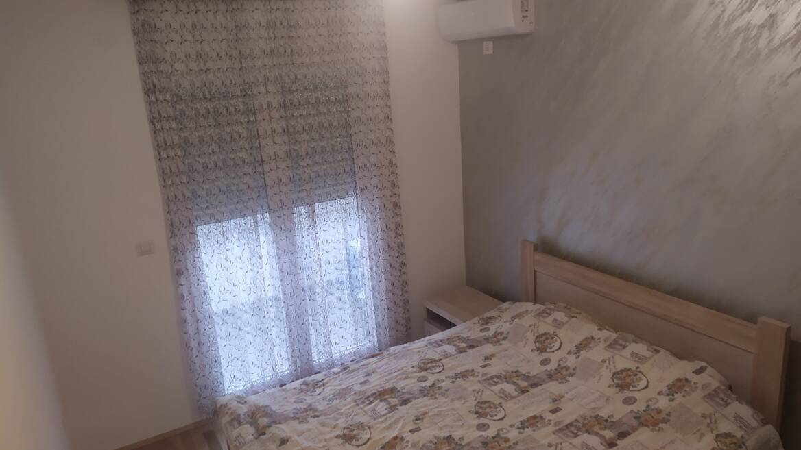 Zmaj Jovina 20, Podgorica
