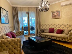 Kralja Nikole, zgrada hotela Nikic, Podgorica