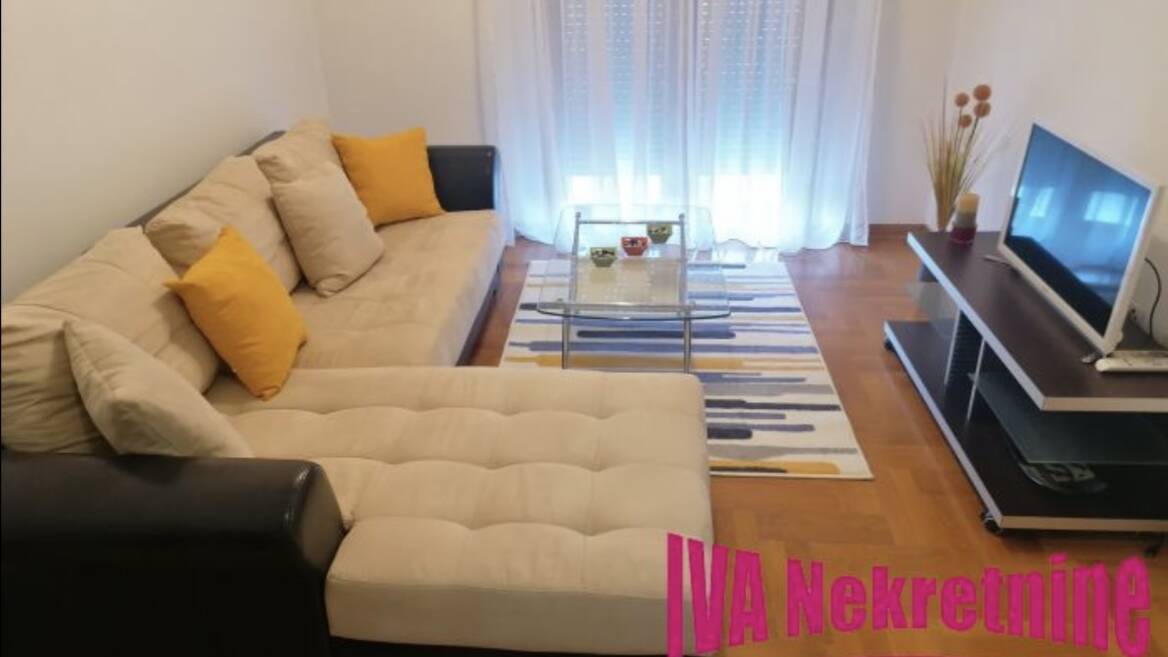 Maksim, Podgorica