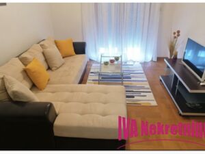 Maksim, Podgorica