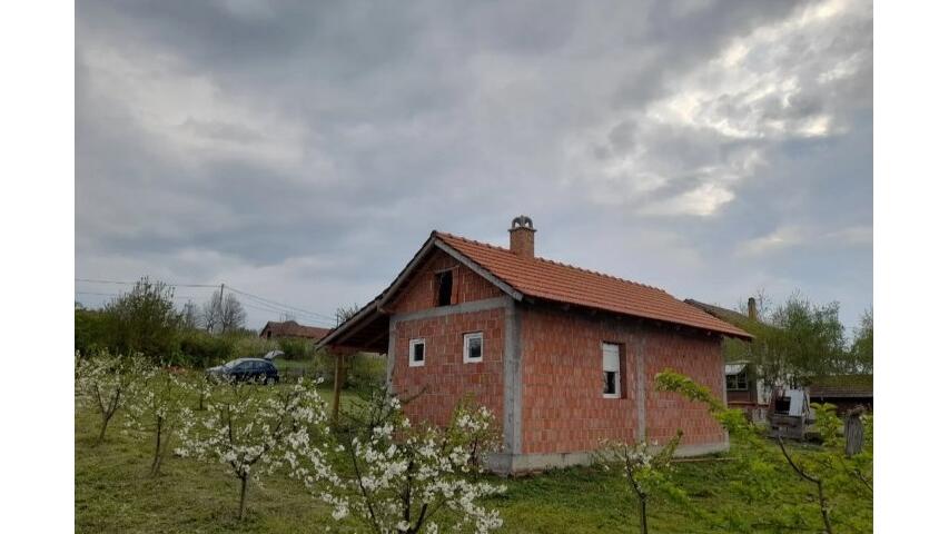 Sume, Topola
