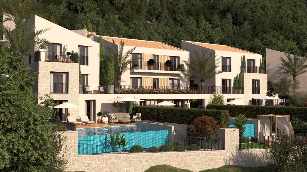 Pine Village, Budva