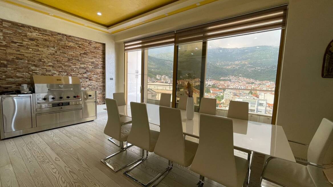 22 Novembra, Victoria residence, Budva