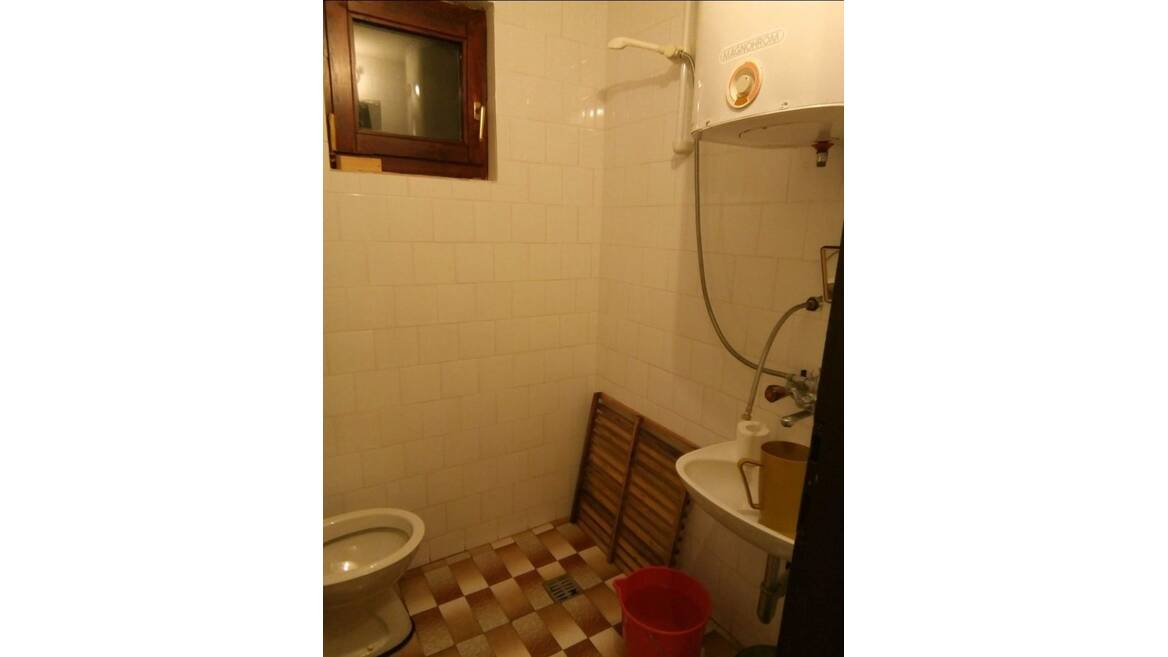 Vitasi, Užice