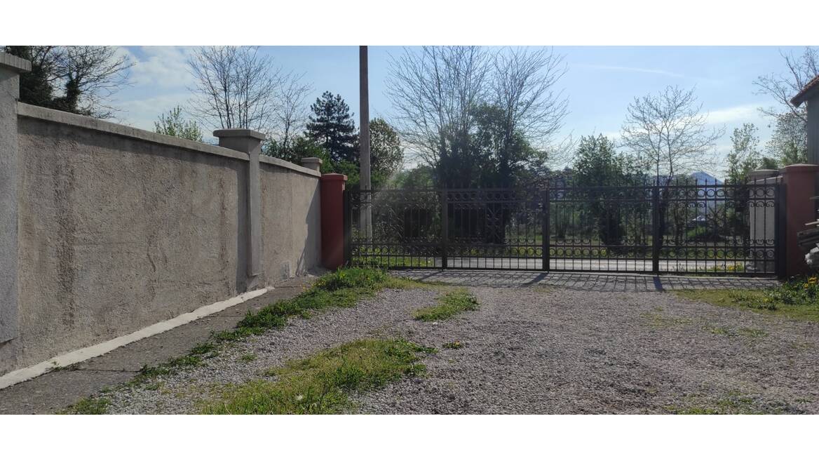 Humci bb, Cetinje
