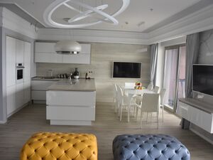 Harmonia, Zavala, Budva