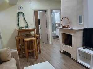 Stefana Prvovencanog 33b, Raška
