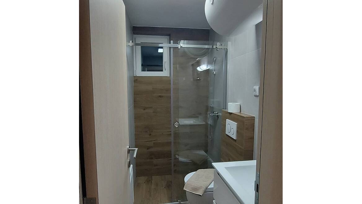 Stefana Prvovencanog 33b, Raška