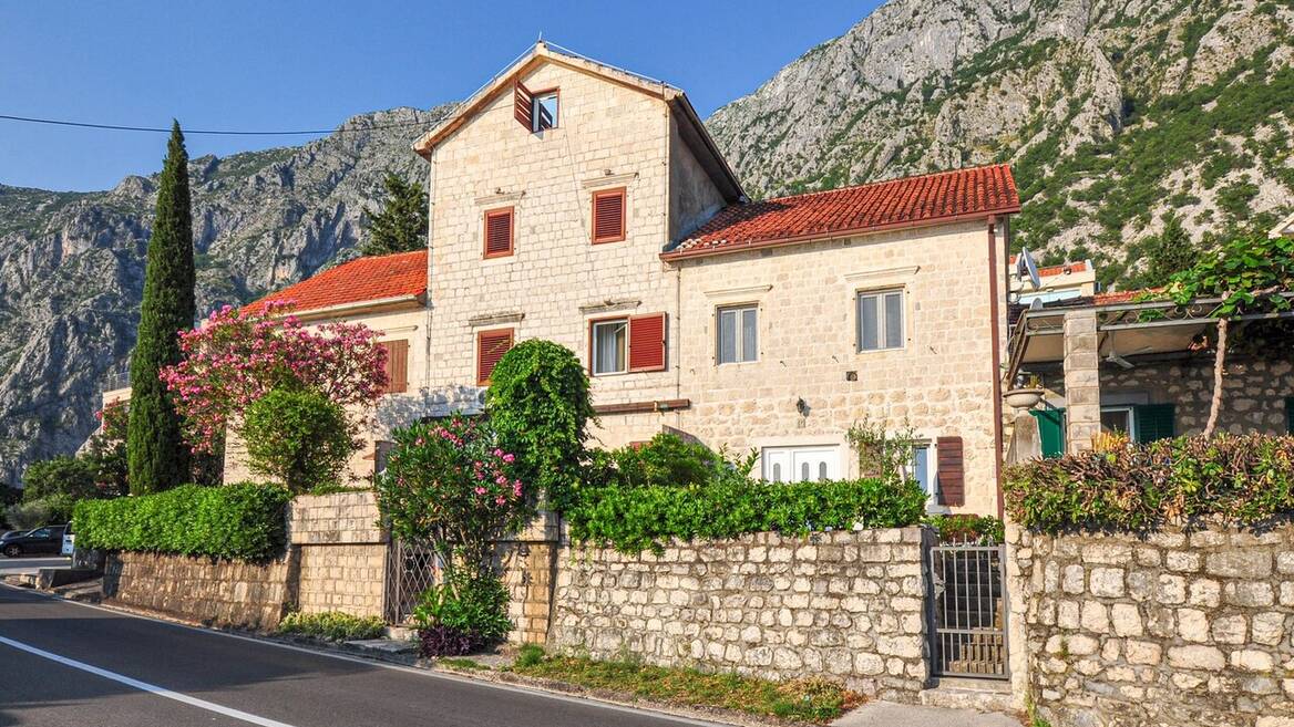 2.red od mora, Kotor