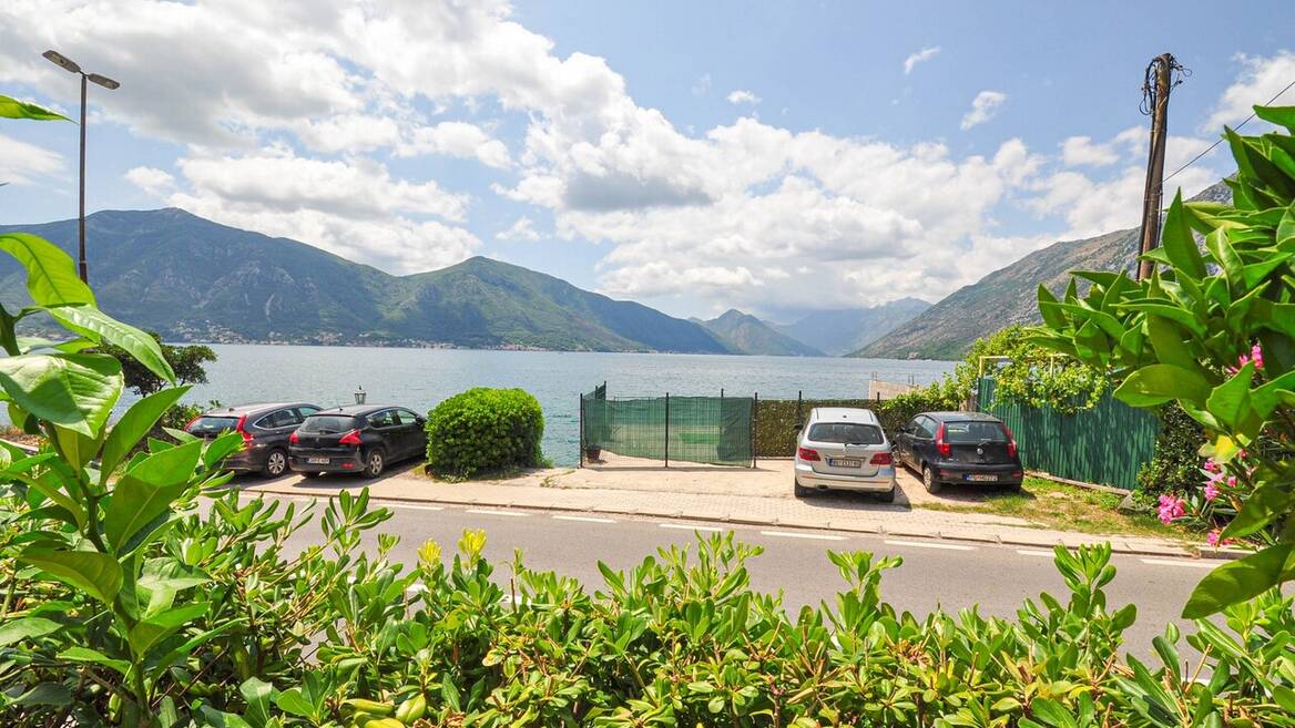 2.red od mora, Kotor