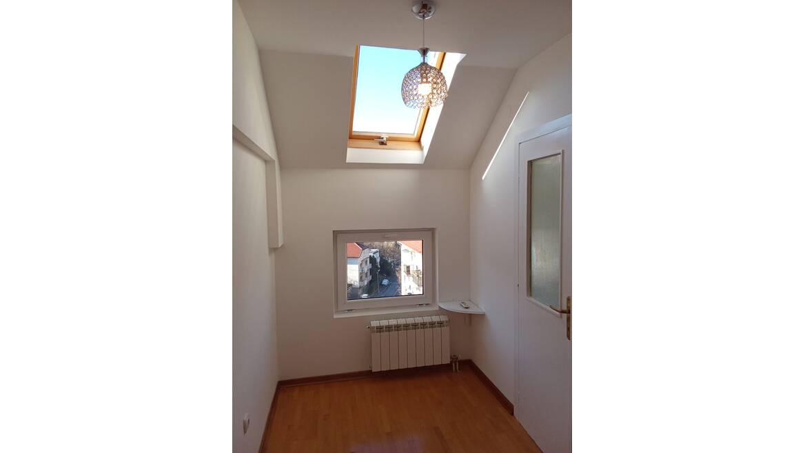Selling 4.0 lux flat Čelebonovića Bežanijska kosa Novi Beograd rampa za kolica invalidska park view huge terrace glass winter house renovated furnished tenanted property investment buy-to-let Serbia , Beograd
