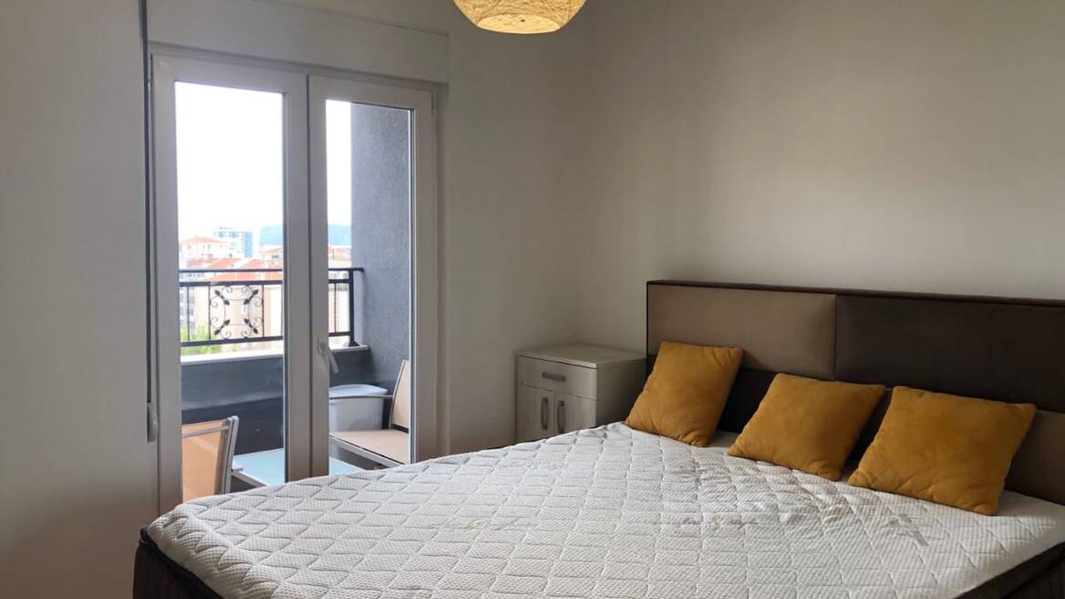 Dubovica Lux, Budva