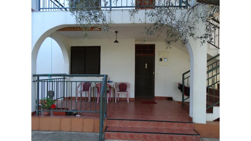 Bjelisi, Bar