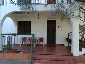 Bjelisi, Bar