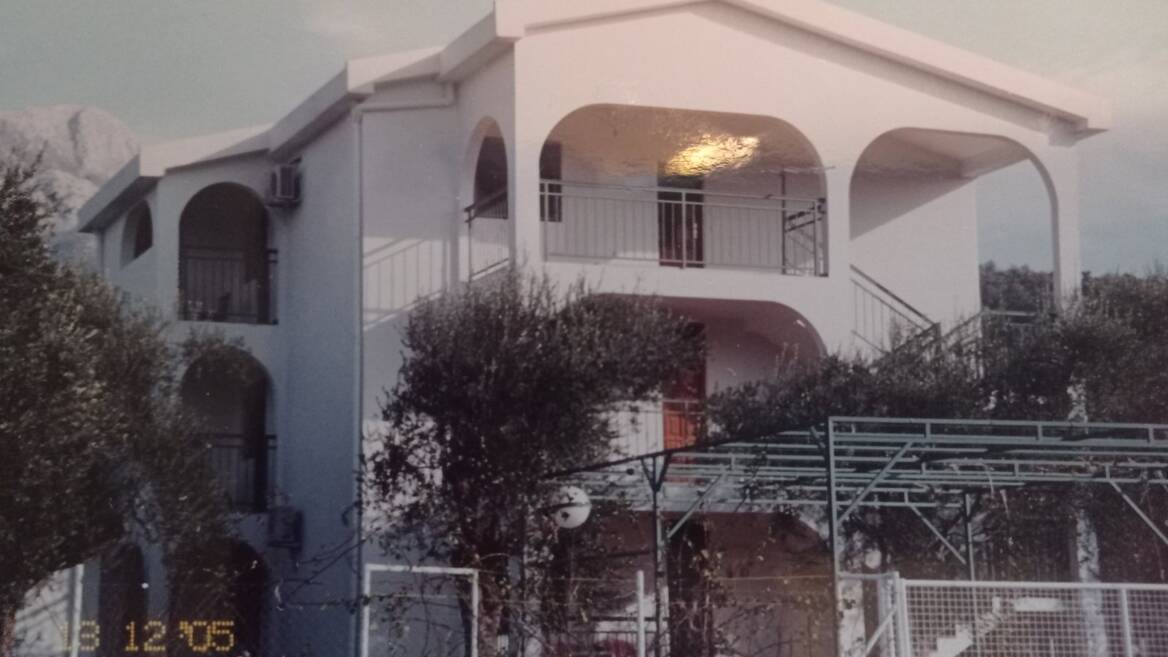 Bjelisi, Bar