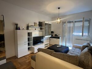 Altina, Beograd