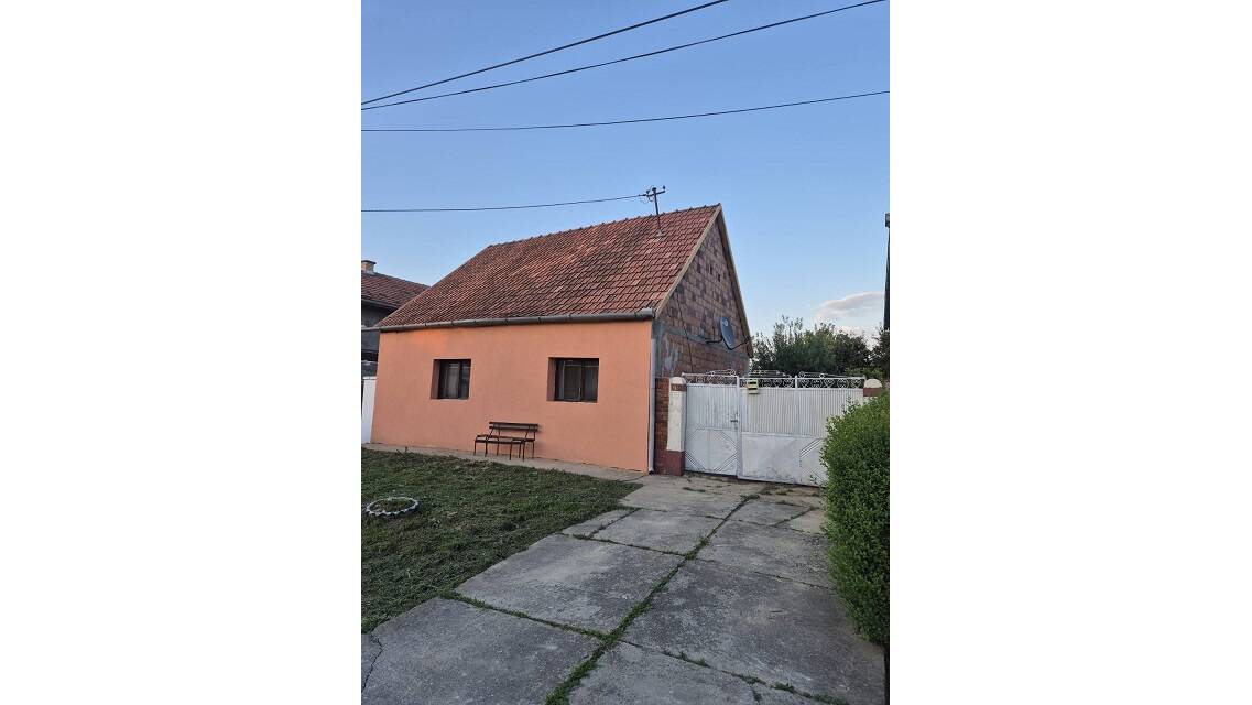 Krcedin, Indjija