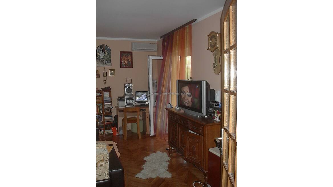 k5284 Kuća odličnog kvaliteta i na dobroj lokaciji, Budva