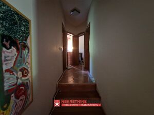k6287 Lijepa, jednospratna kuća sa dvorištem, u naselju Gruda, Cetinje, Cetinje