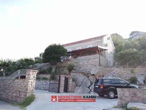 k5946 Renovirana kamena kuća iz 1678.godine na placu 1400m2, H.Novi, Kamenari, Herceg Novi