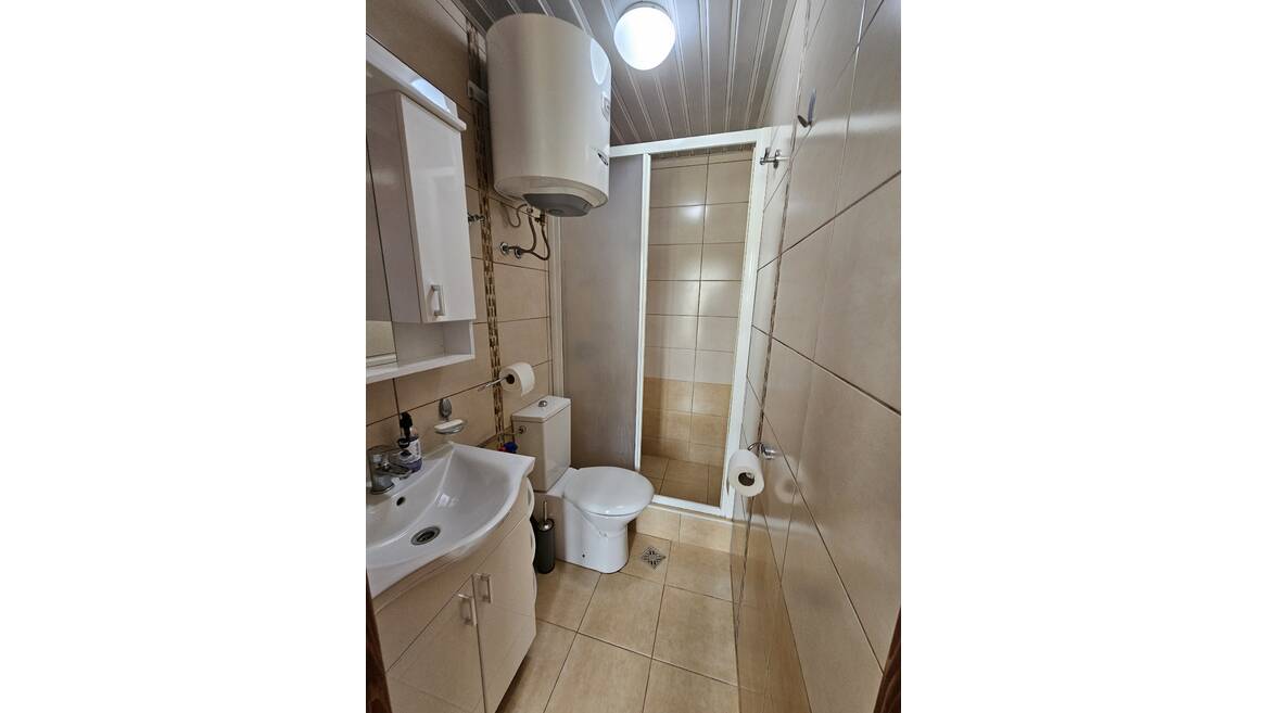 Markusevina 73 , Tivat