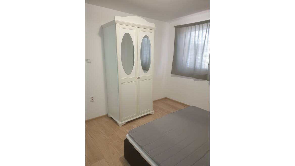 Zeleznicki prilaz 7, Novi Sad