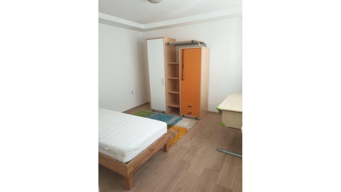 Zeleznicki prilaz 7, Novi Sad