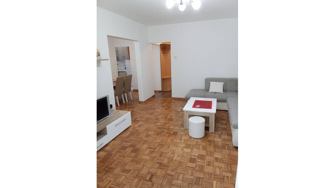 Nekretnine rampa za kolica invalidska Selling 4.0 lux flat Čelebonovića Bežanijska kosa Novi Beograd wheelchair ramp park view huge terrace glass winter house renovated furnished tenanted property investment buy-to-let Serbia  rampa za kolica invalidska F, Beograd