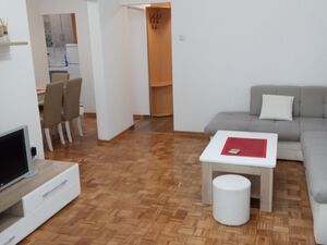 Nekretnine rampa za kolica invalidska Selling 4.0 lux flat Čelebonovića Bežanijska kosa Novi Beograd wheelchair ramp park view huge terrace glass winter house renovated furnished tenanted property investment buy-to-let Serbia  rampa za kolica invalidska F, Beograd