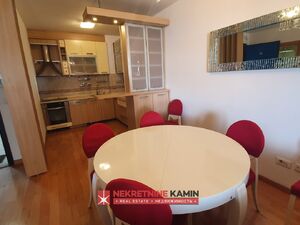 Prostran jednosoban stan 76m2 u Rozino, Budva