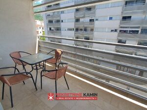 Prostran jednosoban stan 76m2 u Rozino, Budva