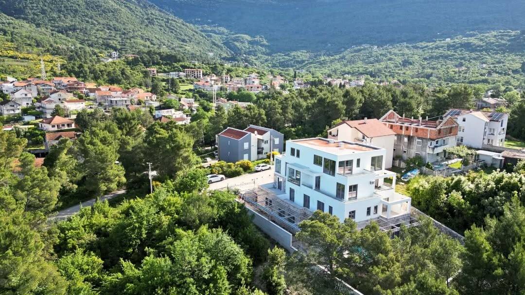 Mrčevac, Tivat