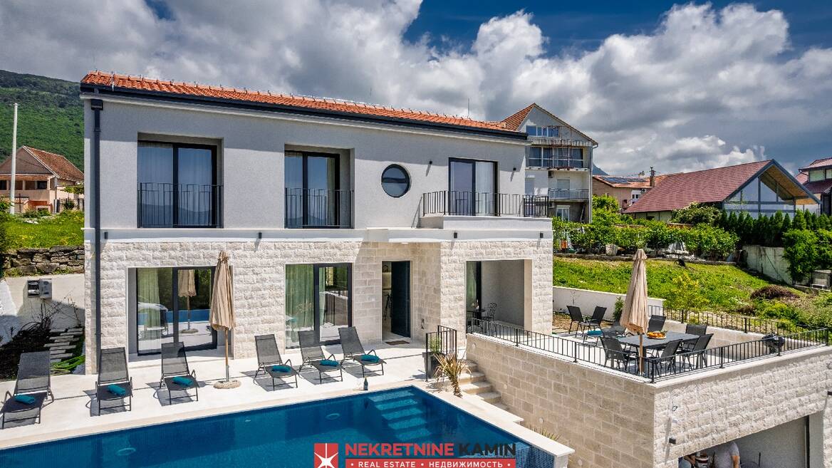  Moderna vila sa 4 spavaće sobe i bazenom, Tivat, Tivat