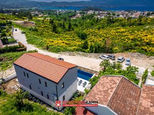  Moderna vila sa 4 spavaće sobe i bazenom, Tivat, Tivat